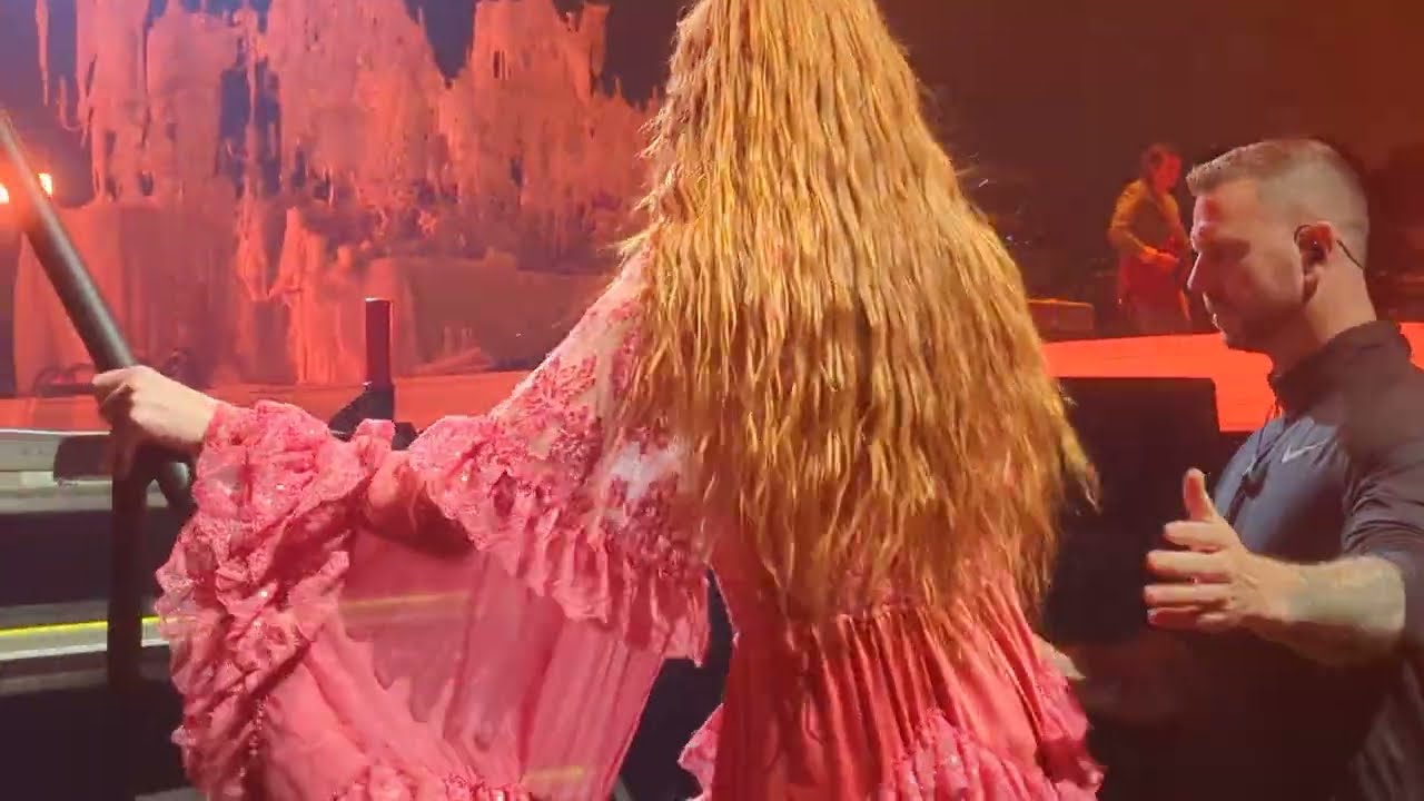 Choreomania - Florence + the Machine (Live @ o2 Arena, London - 18/11/22)