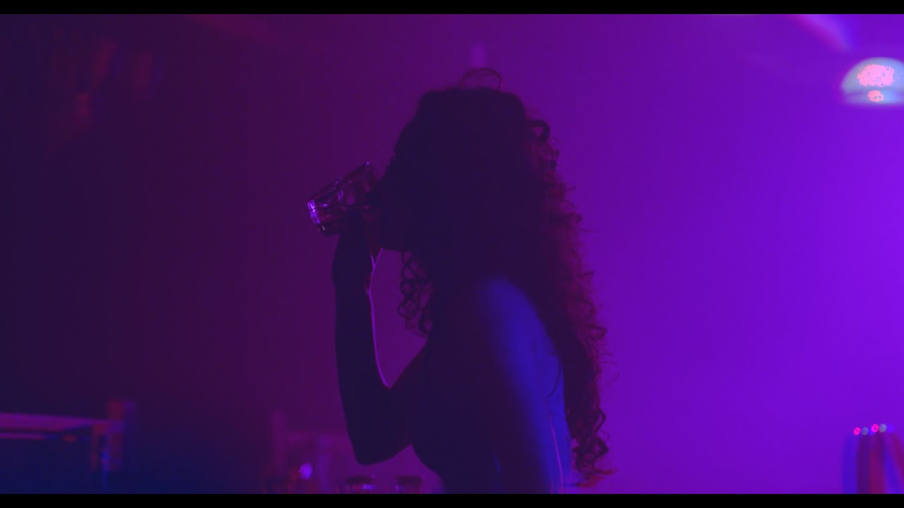 Essiyas - Off That (Visualizer)