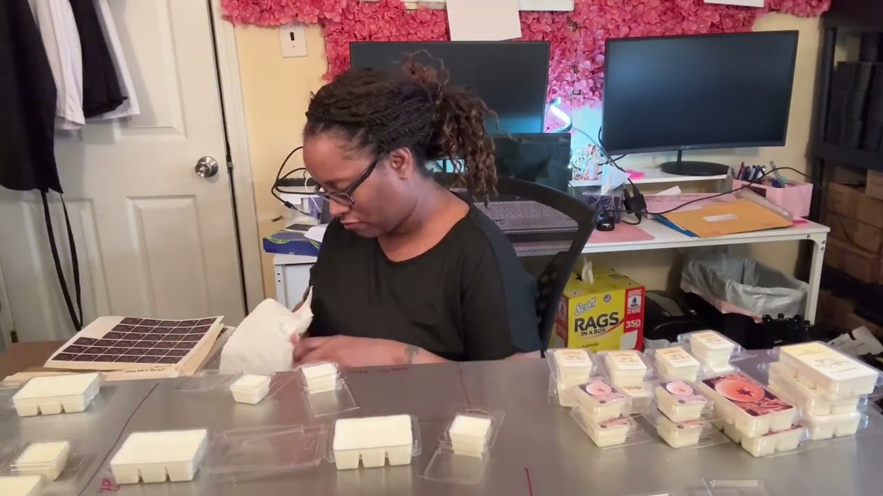Labeling Wax Melts Like a Pro ✨ | Satisfying Small Biz BTS