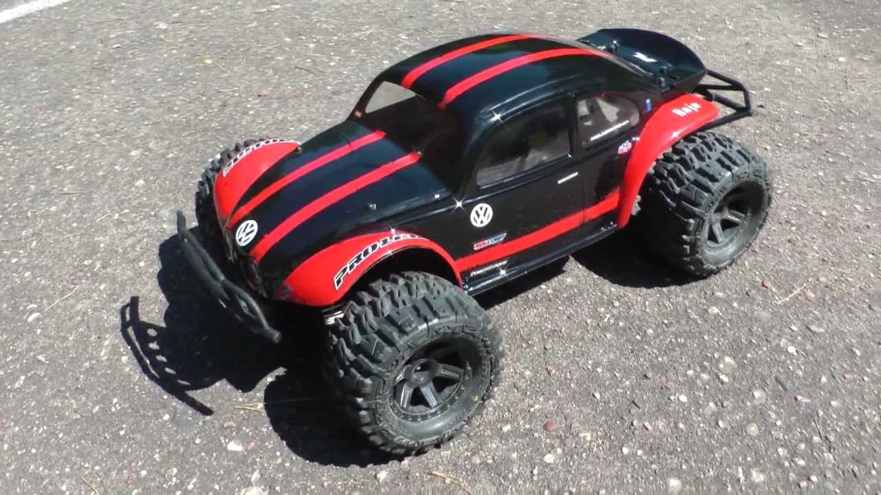 Traxxas Slash 4x4 Ultimate VW BAJA Bug body and 2,8