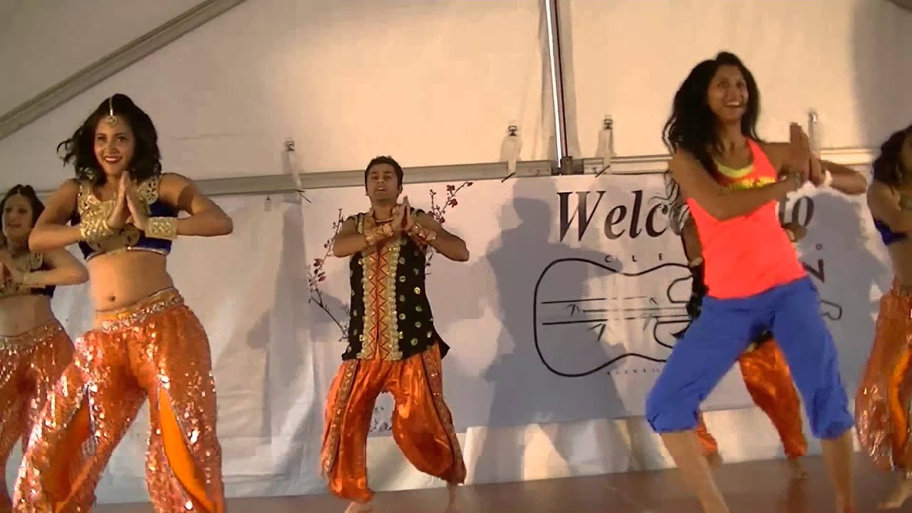 Bombay Jam performance by the Mona Khan Company