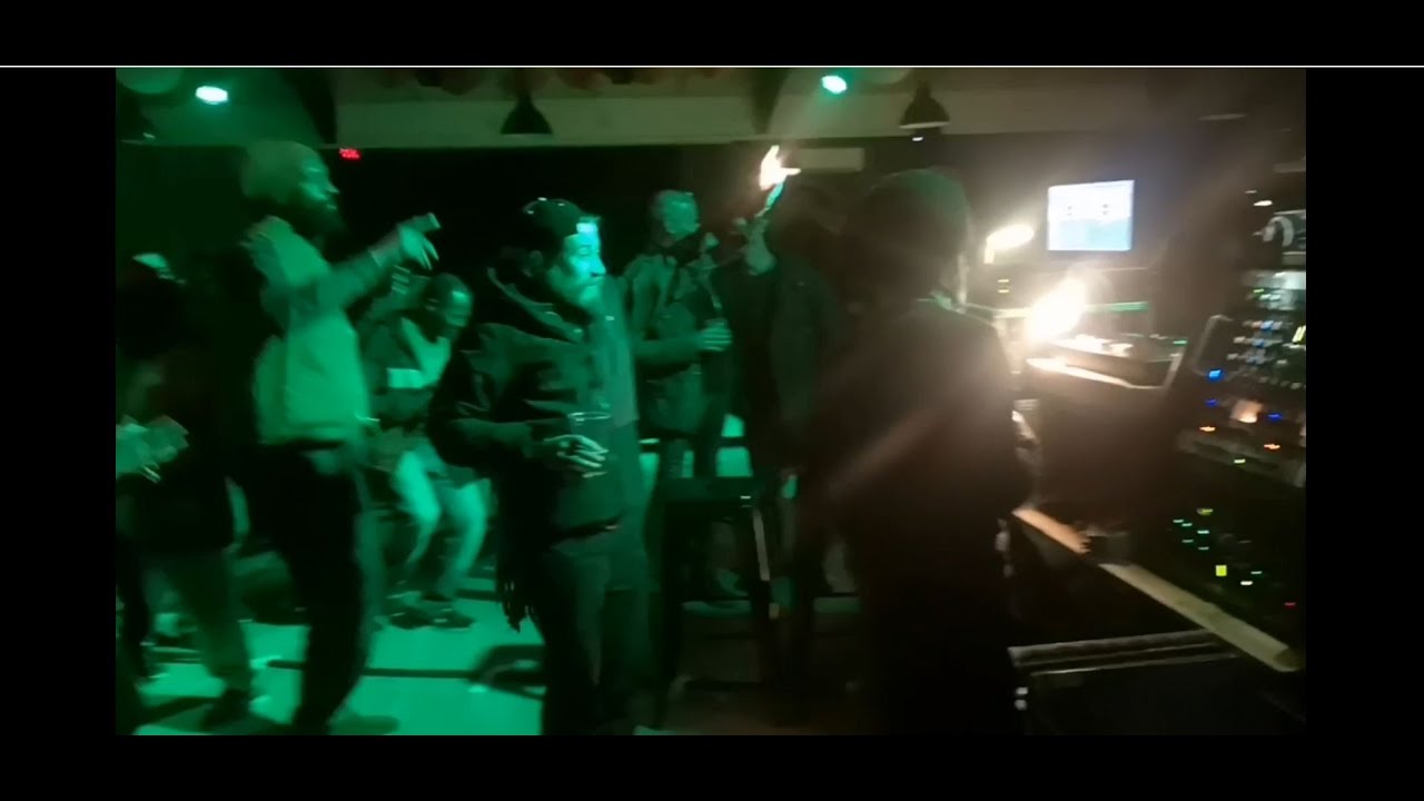 Ras Muffet playing Them Belly Full dubplate on Reggaescape sound system-REGGAESCAPE SOUND MEETING#5
