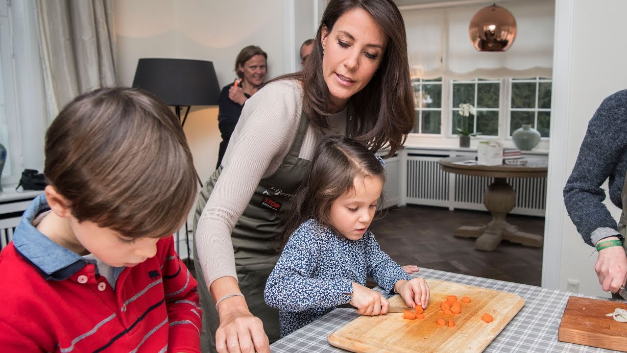 Prinsesse Marie inviterede skoleb&oslash;rn hjem