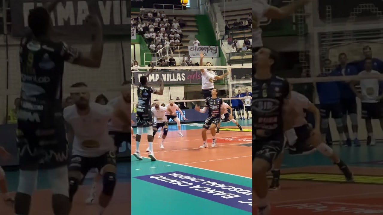 😎| Giannelli - Leon Show! #goSir #BlockDevils #Volleyball #Perugia #superlega