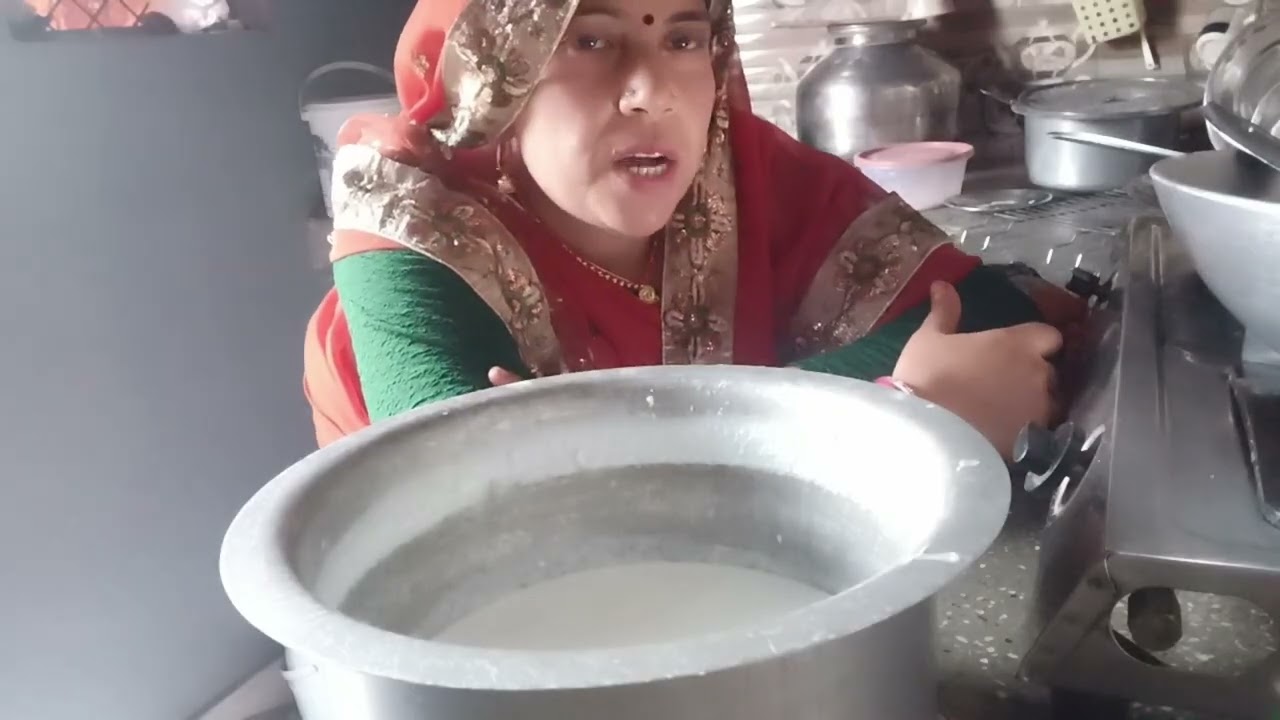 ✨आज बनआयी व्रत स्पेशला मिठाई 😋# madhu's family vlogs # daily vlogs