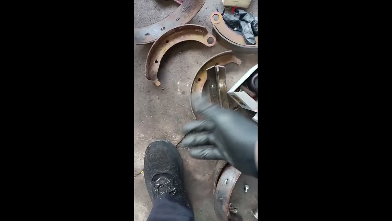 1937 Chrysler Royal-brake system overhaul/Upgrading to a dual master & R&R rear transmission seal. 