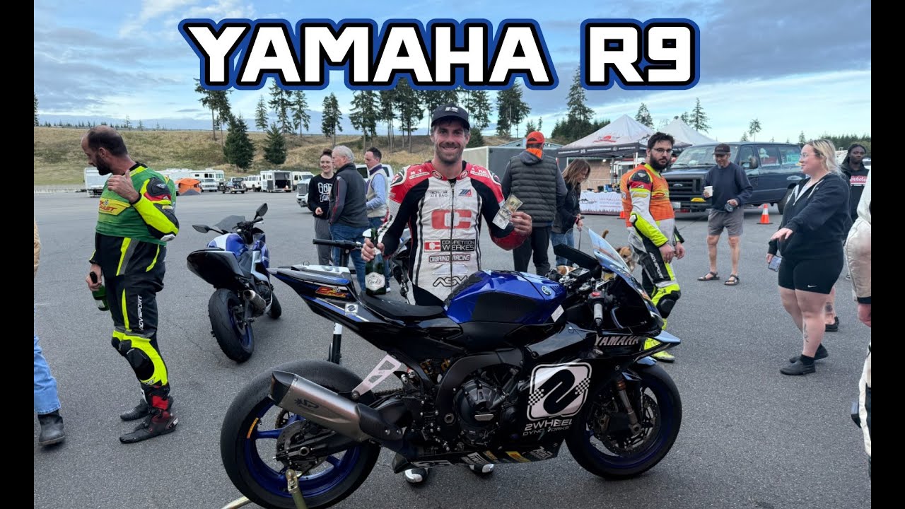 Тест-драйв YAMAHA R9 2025 года на треке