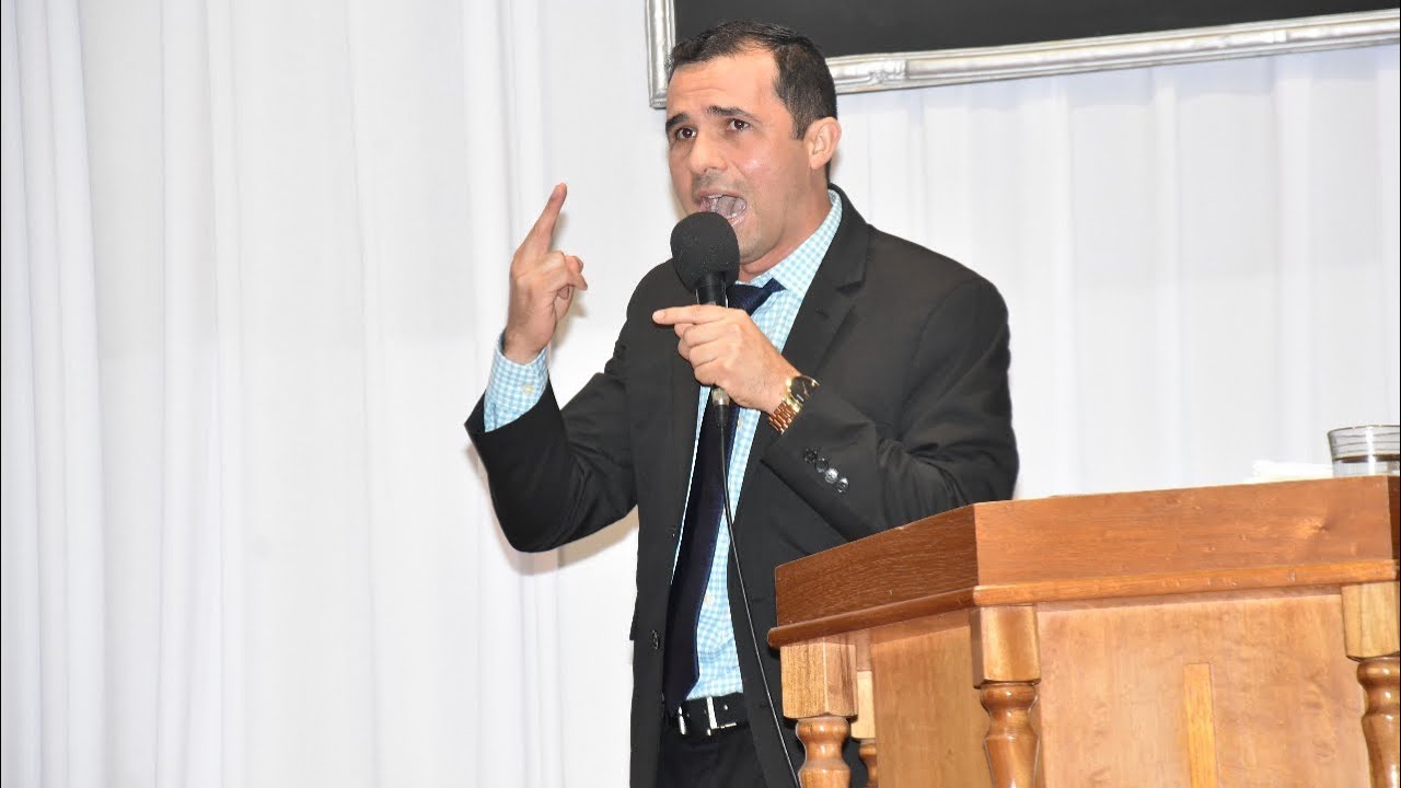 Raíces profundas como el cedro del Líbano // Pastor Alejandro Alves 