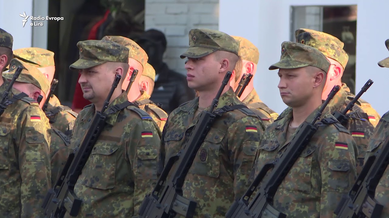 Ushtarët gjermanë largohen nga Prizreni