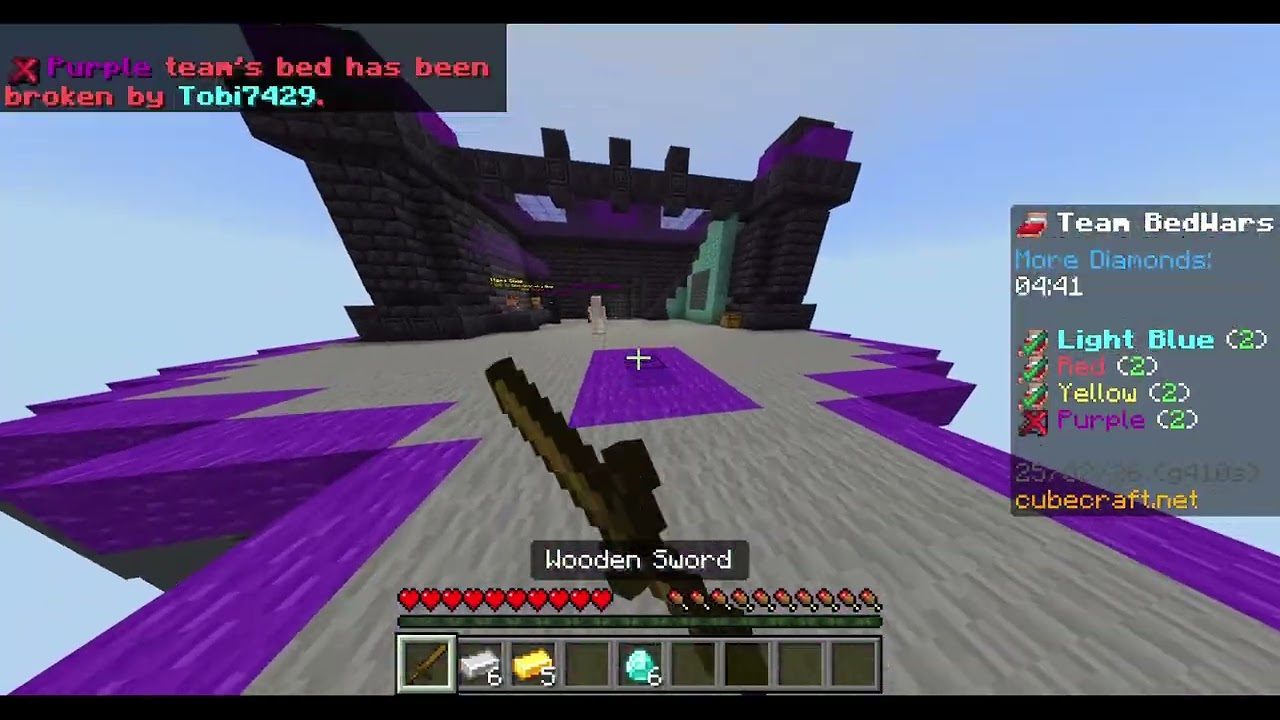 Bedwars with Skywars player