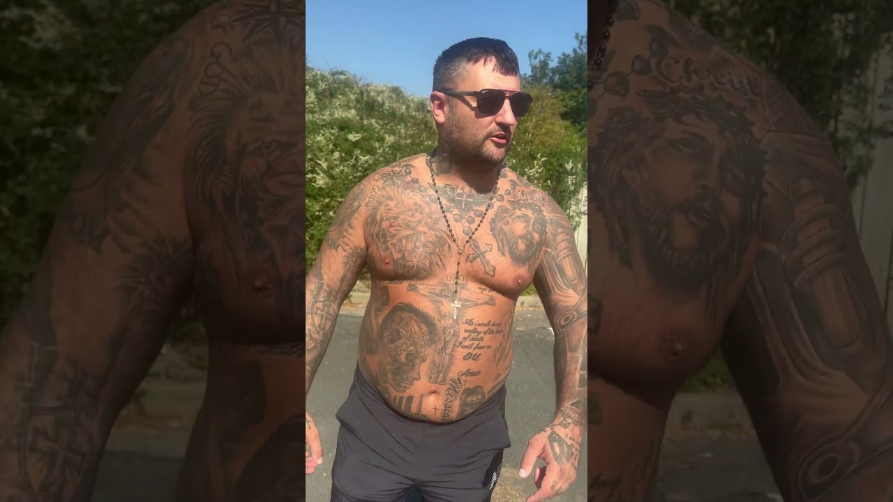 Danny I&rsquo;m waiting Doncaster waters stop trying to get out the fight skinny little man