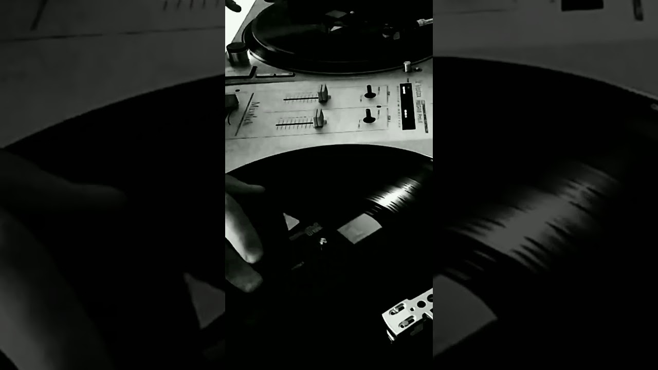 beat juggling on technics sl1200mk2 & vestax 06 mixer #beatjuggling #technics #oldschool #vestax