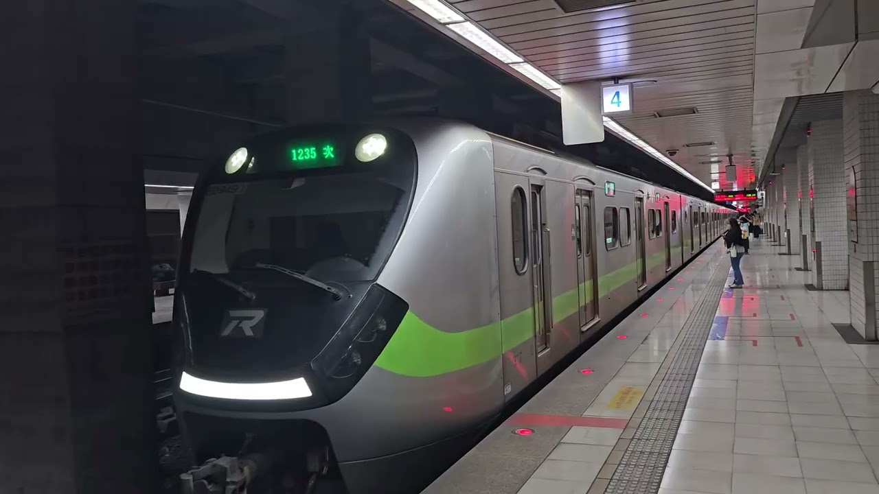 〔緩慢加速〕20260116 臺鐵 1235次 EMU900區間車 南港站開車