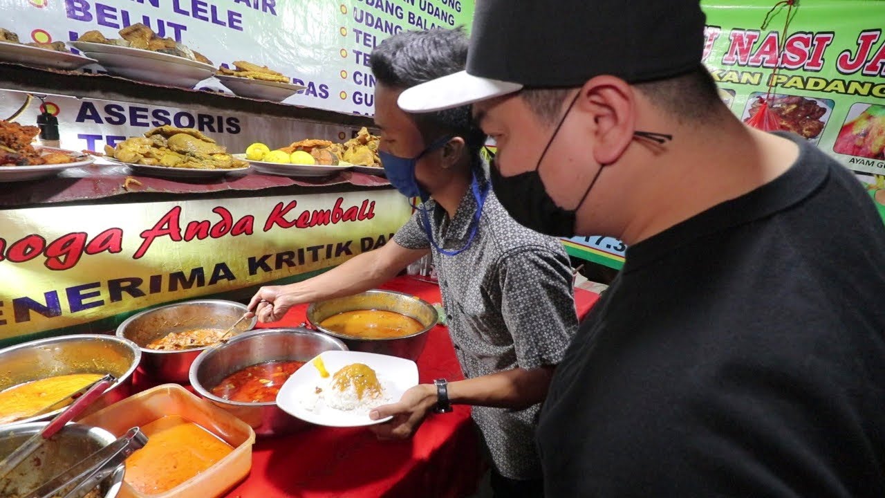 LAPAU TEPI JALAN NIKMAT KHAS PARIAMAN!!!