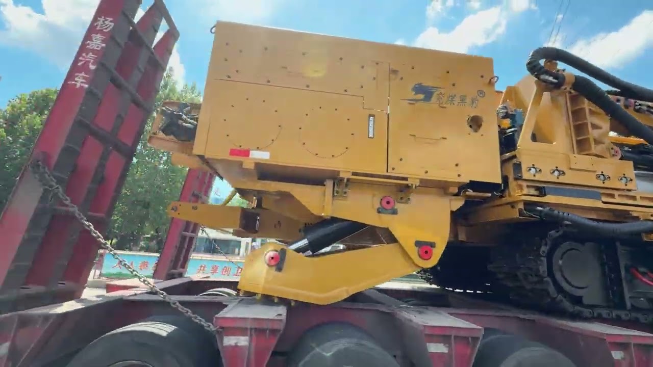 The Giant Beast Sets Sail! 🚛 Yanmei Heibao Mining Excavator and Bolter Machine Ready for Shipment! 🔥