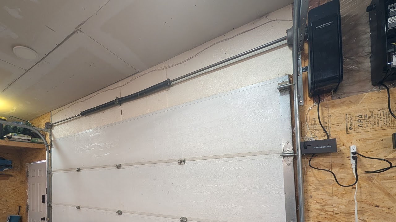 RJO101 | Chamberlain® Wall-Mount Garage Door Opener Installation | Battery Backup