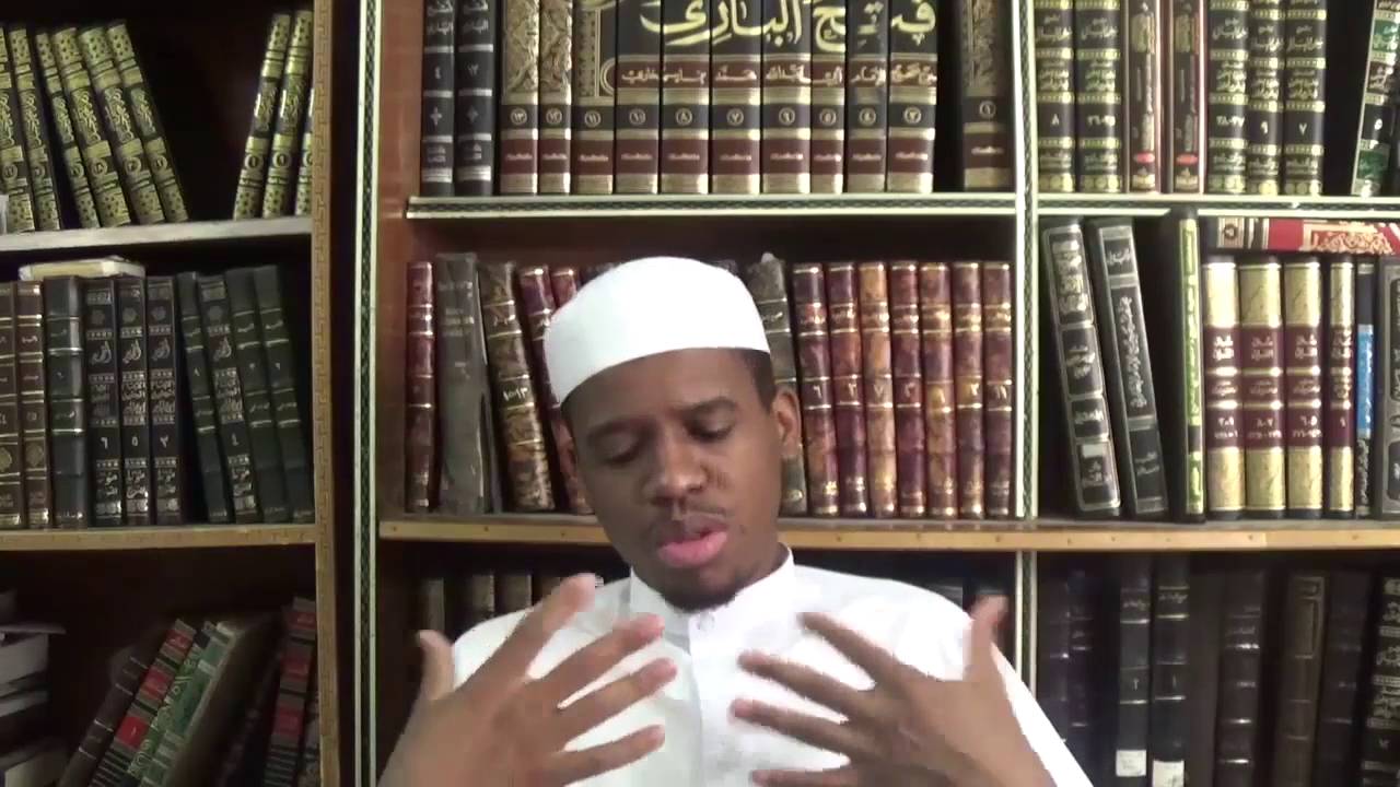 Is it Permissible to Wear Red?