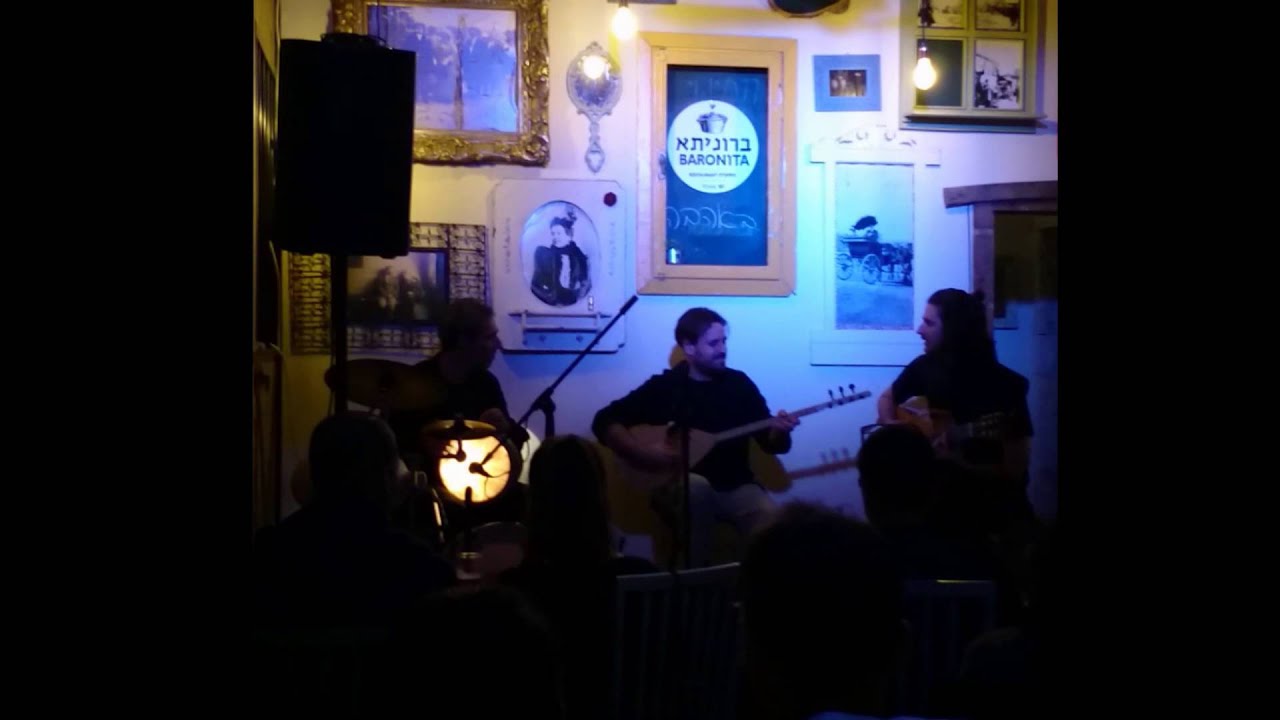 Armenian folk song- AgaBabot Trio- Live Baronitta
