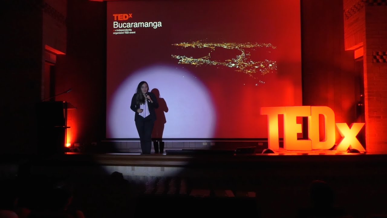 La magia de la creatividad en la era digital | Diana Hern&aacute;ndez | TEDxBucaramanga
