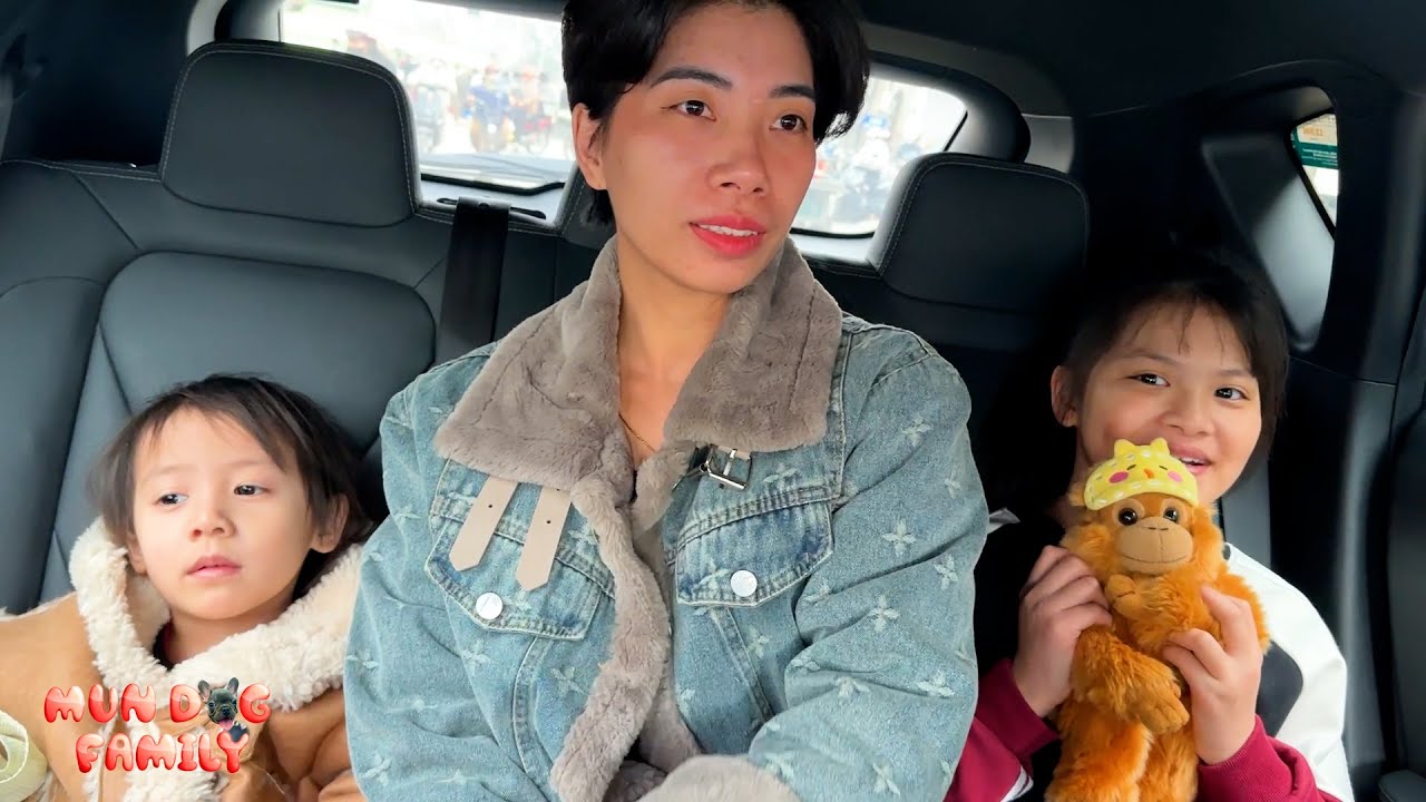 Diem and Quynh went to maternal home to celebrate Tet with parents