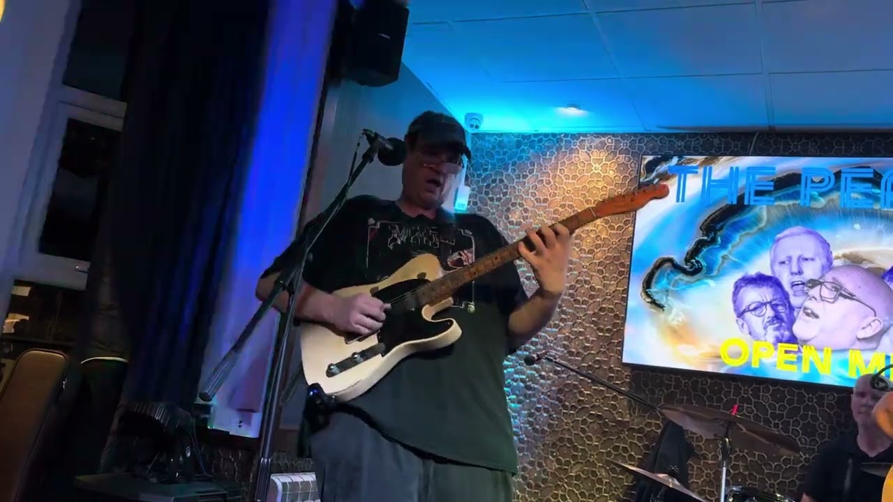 Vintage rhumba blues in Ab live at the Earl Haig club Cardiff November 2025 
