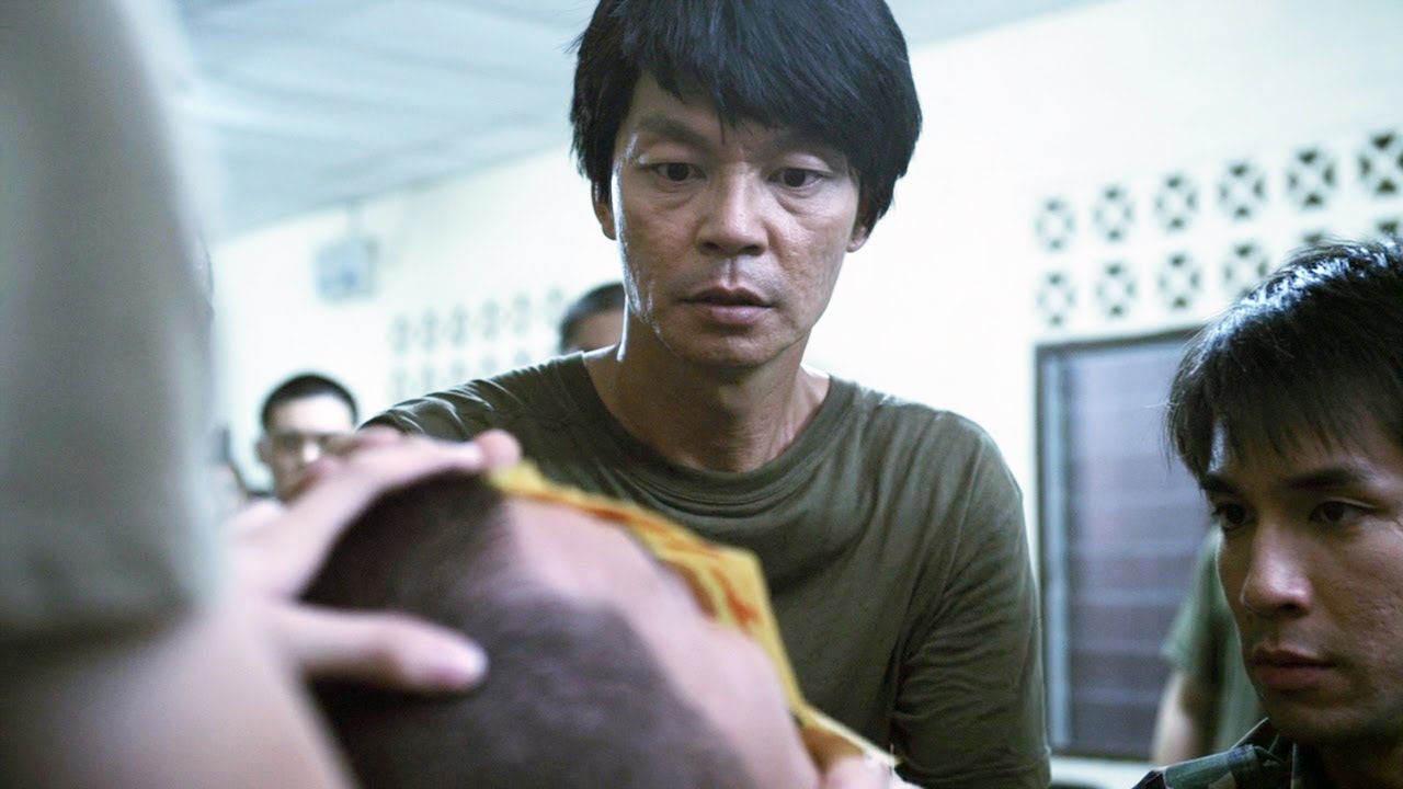 班長鬼月送護身符，反復叮囑樹林別亂喊名字，可惜新兵根本沒放心上！新加坡冷門恐怖片