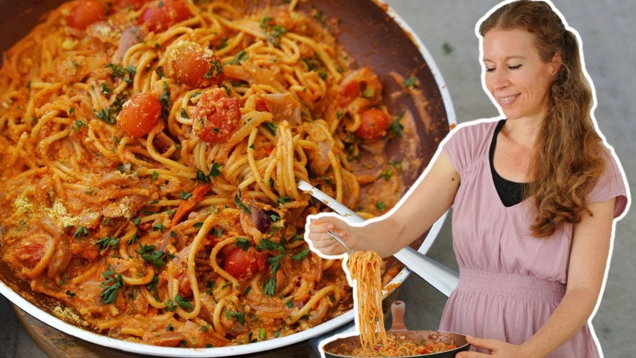 Эта сливочная луковая паста на вкус как ресторанная еда!