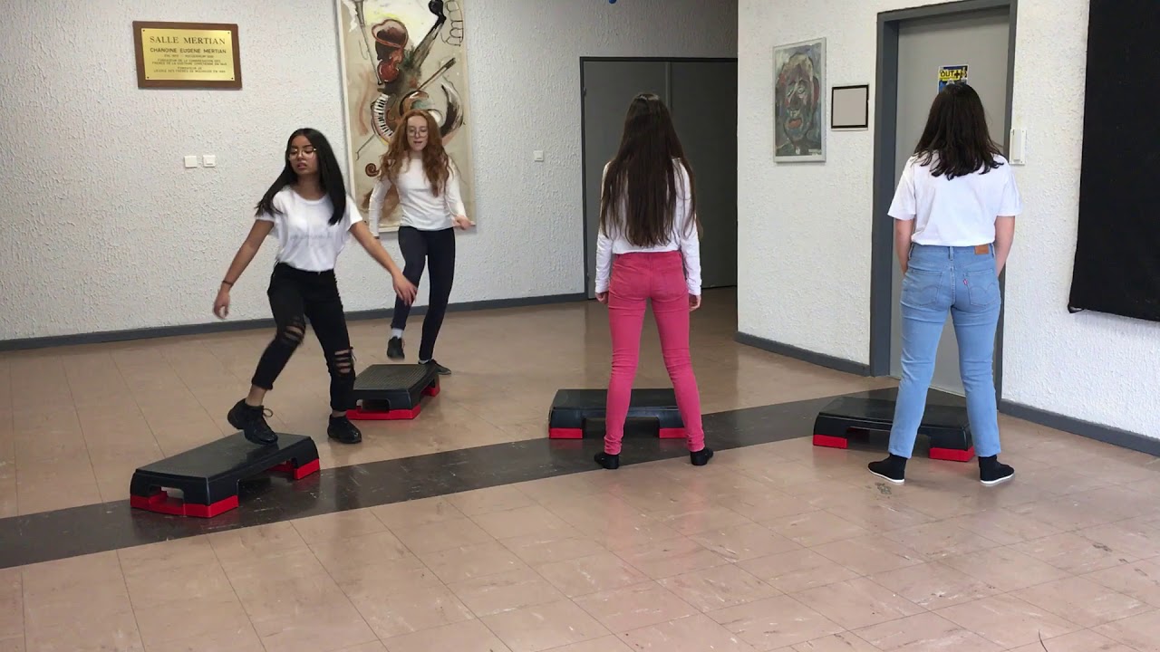 2018 Step chorégraphie Noël - groupe confirmé