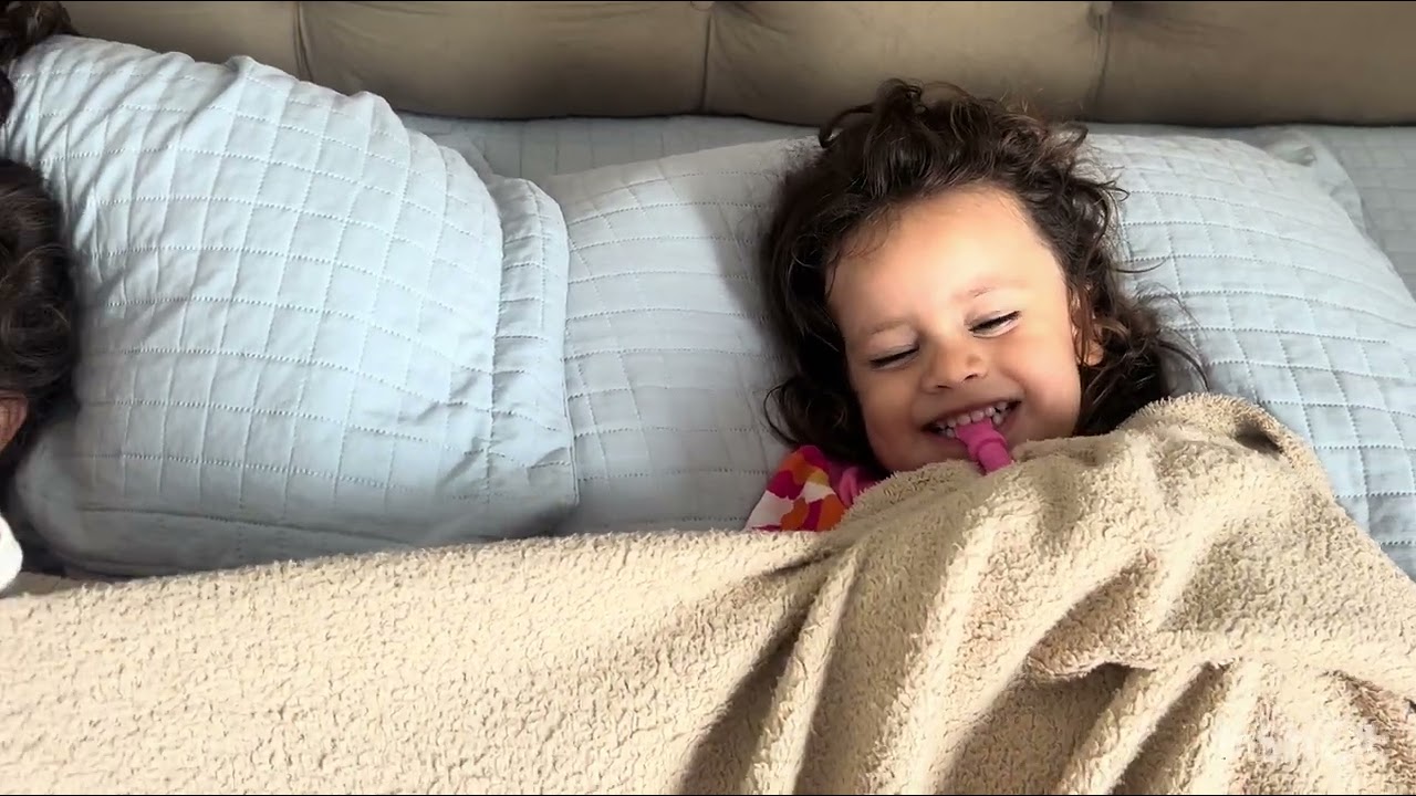Clara e Zoe bebê