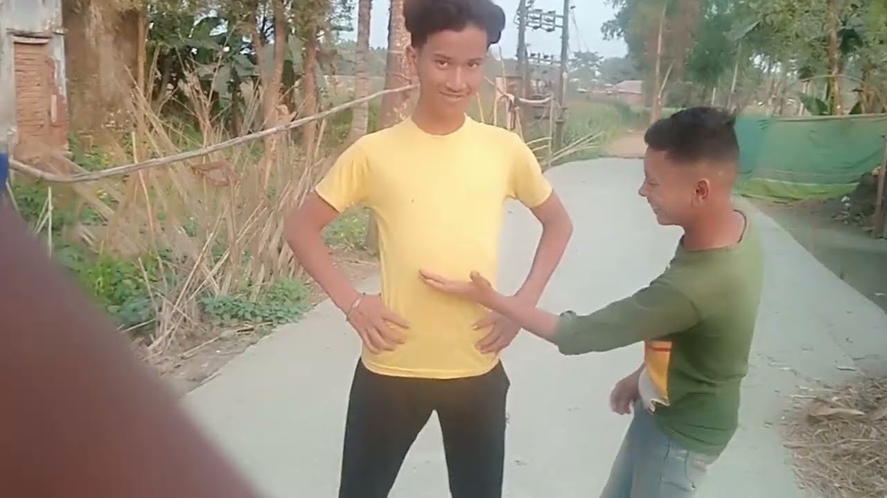 Hamare gaon mein Aaj shaadi ho raha hai pura Dekho maja aaega 🥰