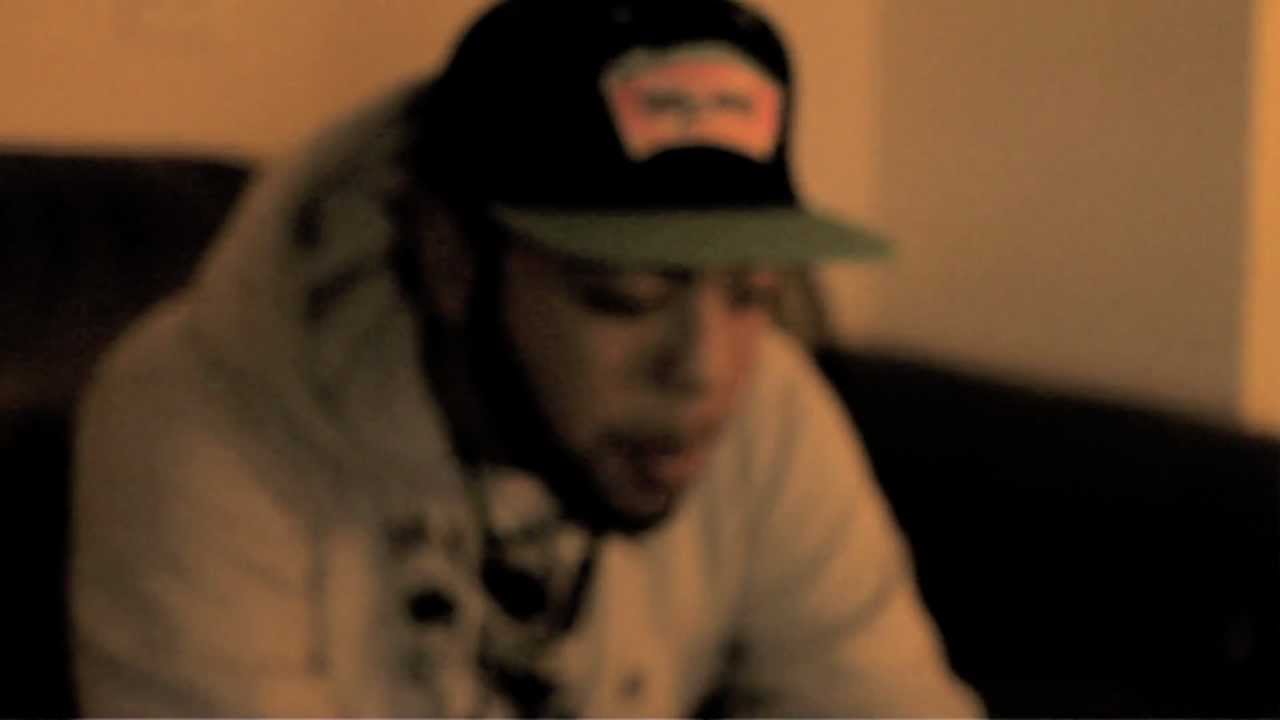 Krews - Socially Awkward (Official Video)