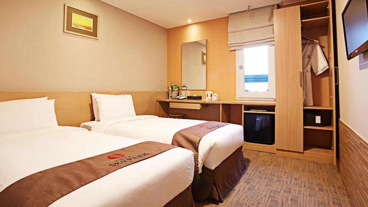 Hotel Skypark Myeongdong 3, Seoul, South Korea