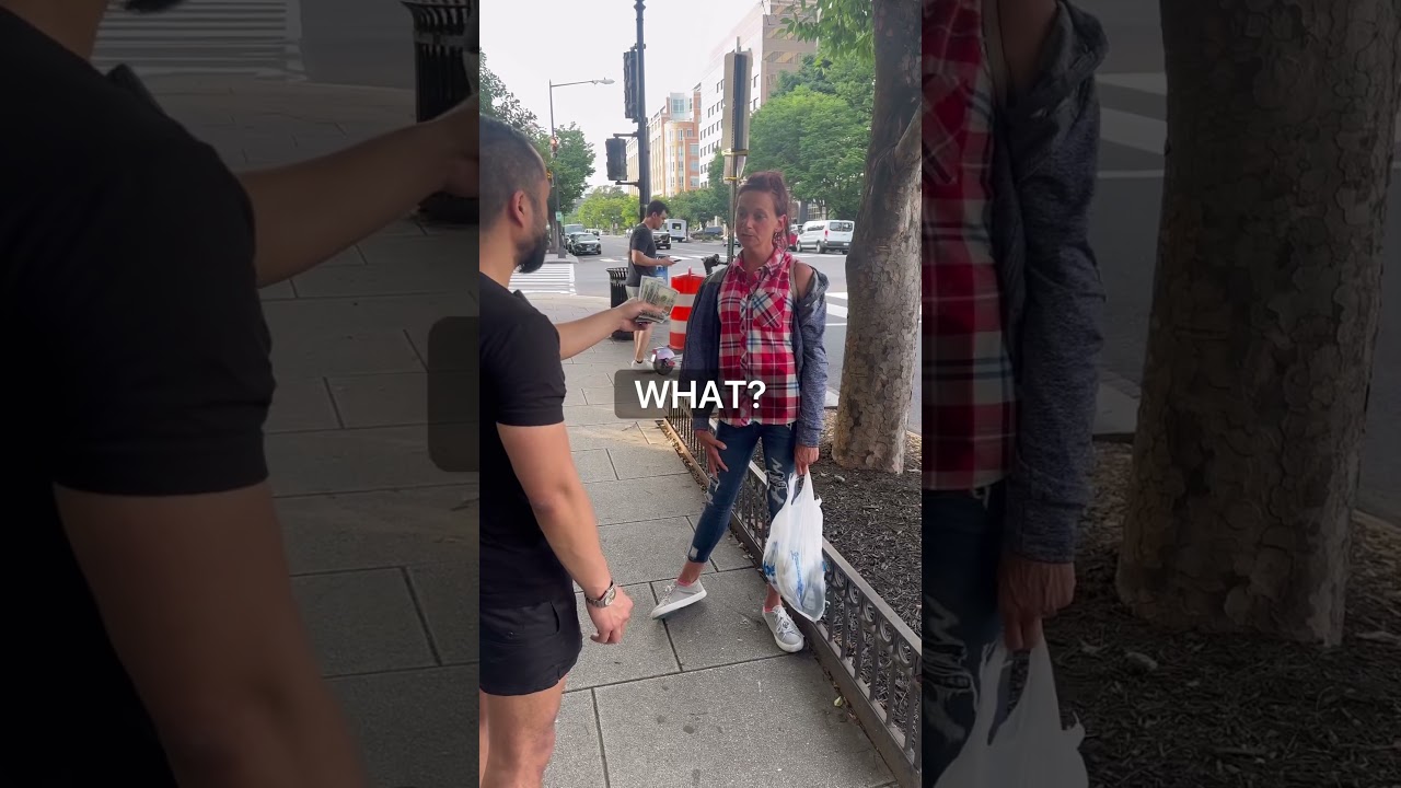 Stranger Reunites Homeless Woman With Her Kids 🥹❤️