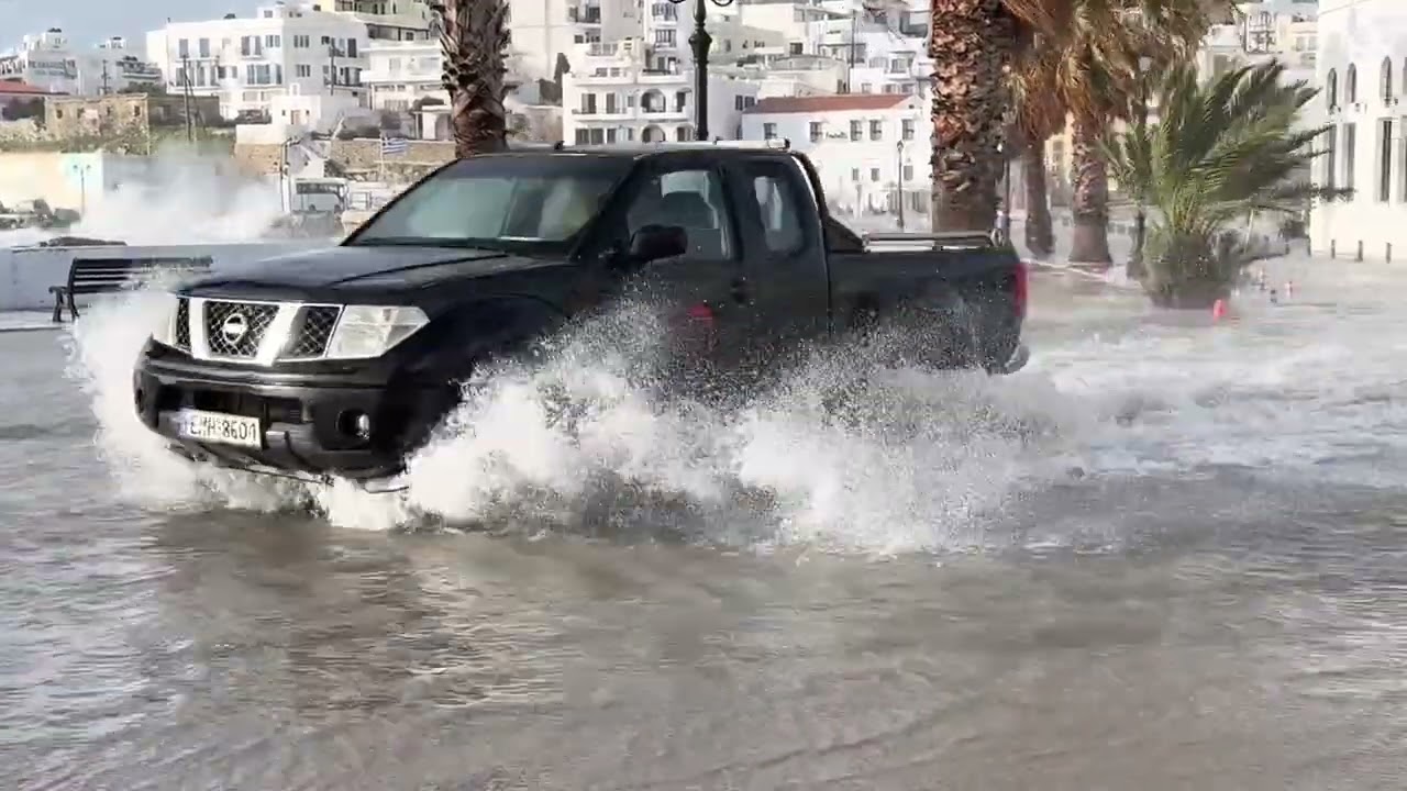 Απαγορευτικό σε στεριά και θάλασσα στην Τήνο 🌊  _10/JAN/2026