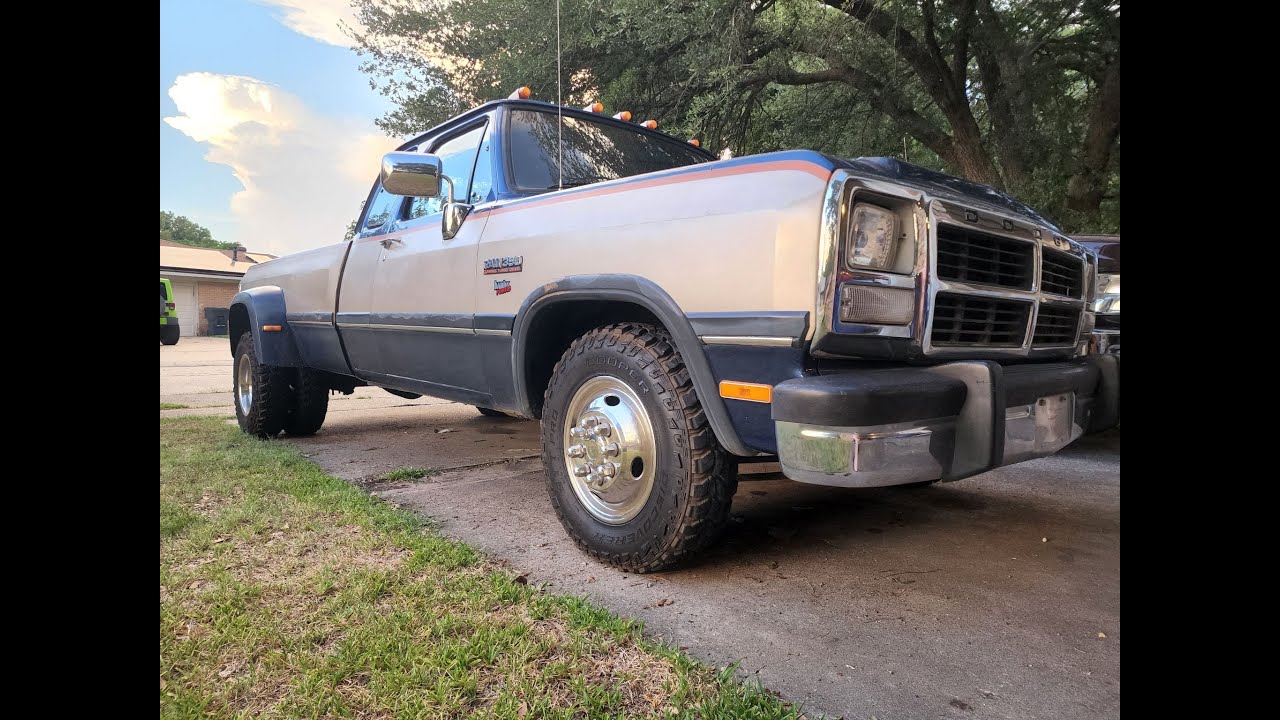 Let's Change a 1st Gen Cummins Oil!!