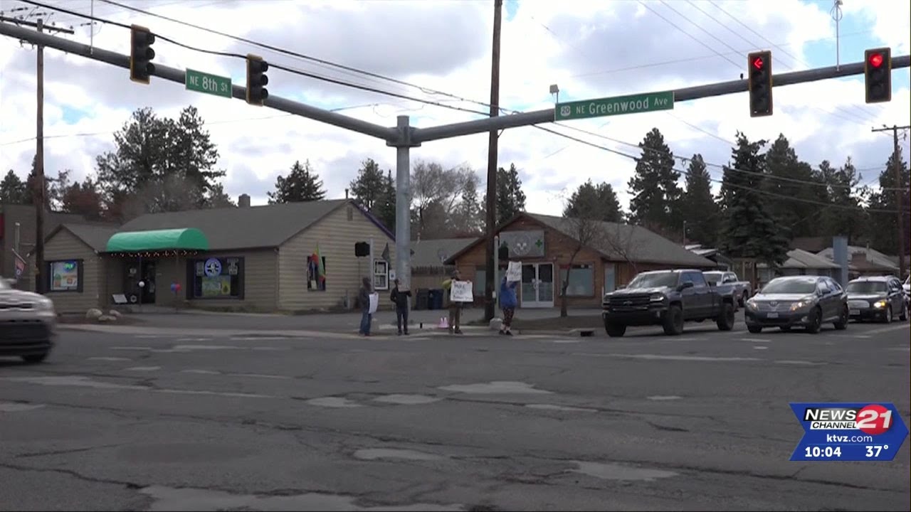 NE Bend cannabis store focus of criticism, protests over claims of owner misconduct