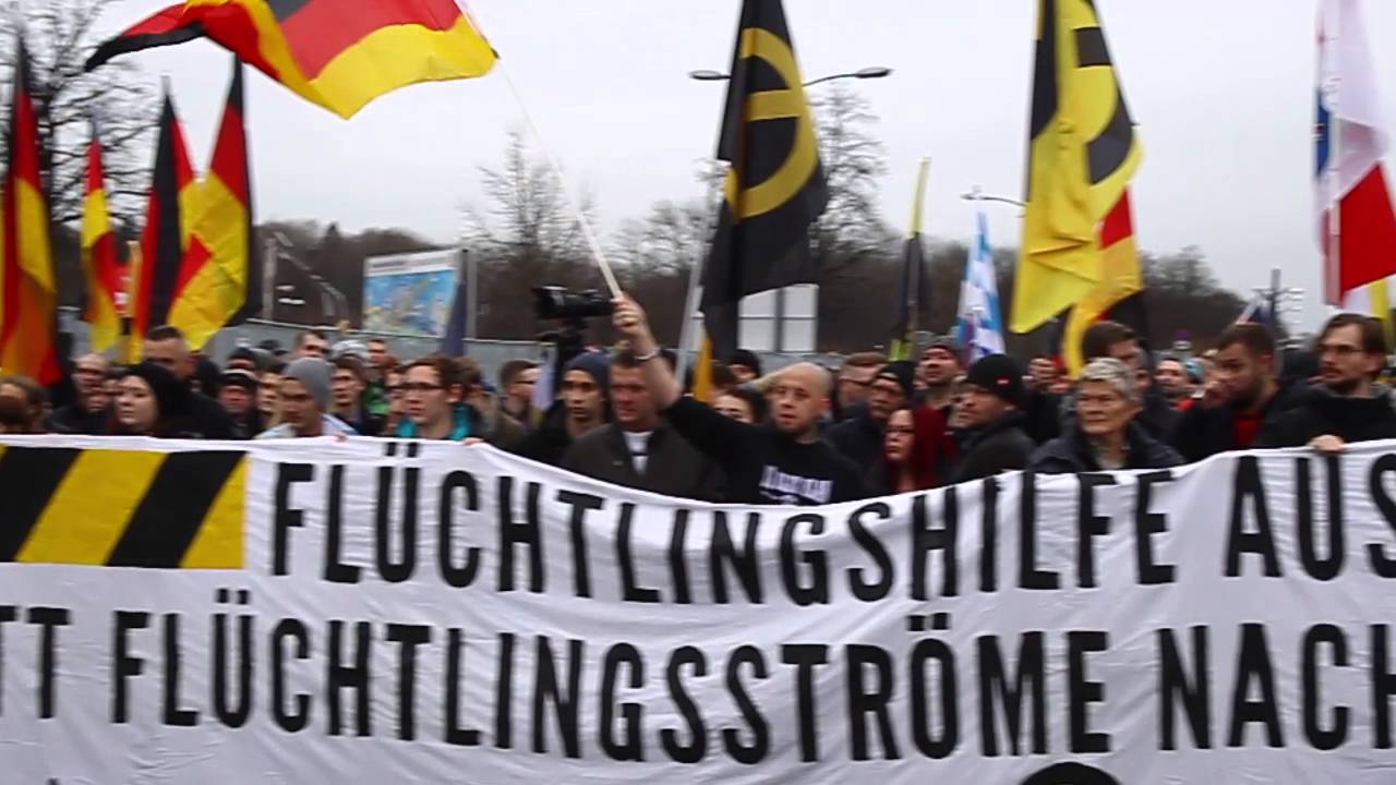 3. Demo von &bdquo;Wir sind die Grenze&ldquo; am Grenz&uuml;bergang Freilassing