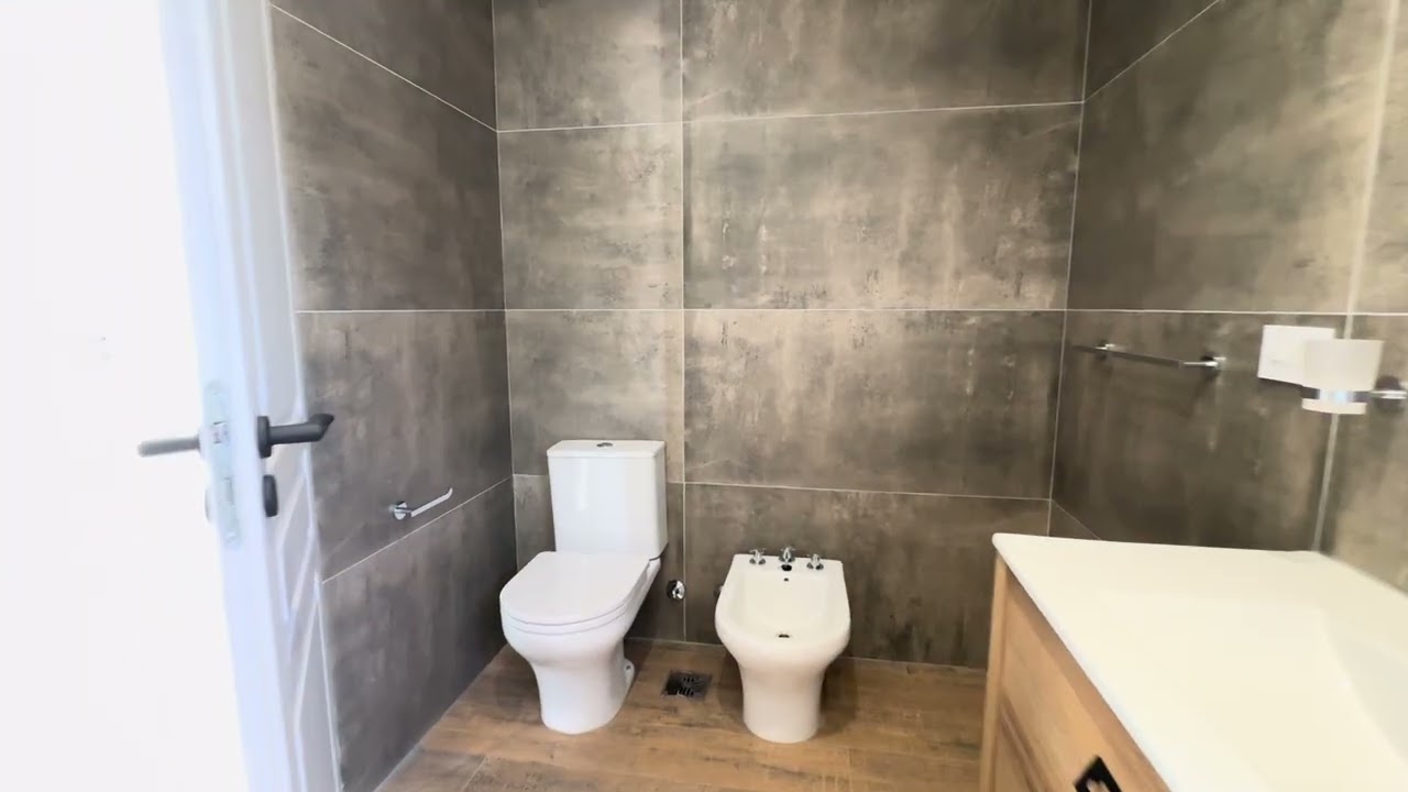 Casa a estrenar en La Cándida - USD 355.000.-