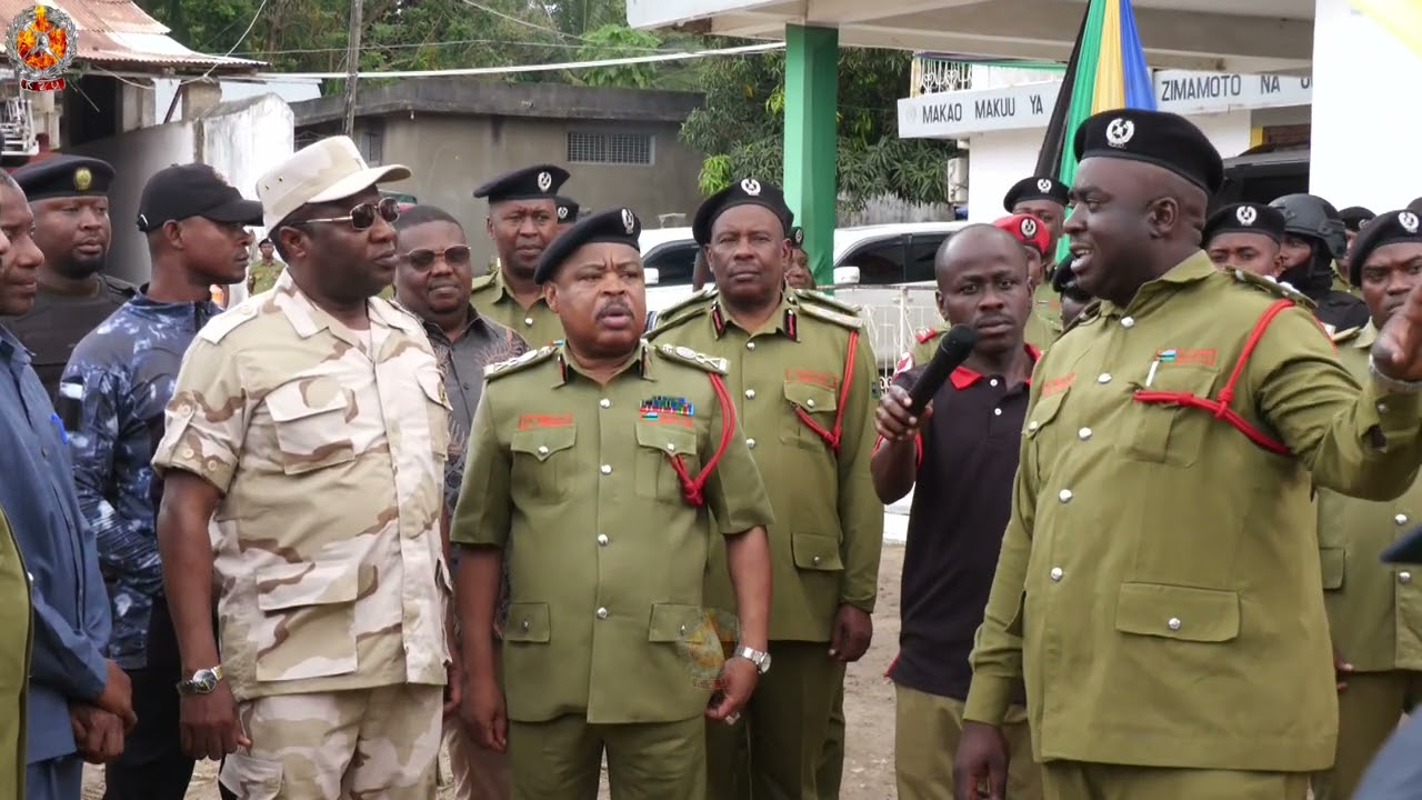 Mh. KITWANA AFANYA ZIARA KIKOSI CHA ZIMAMOTO.