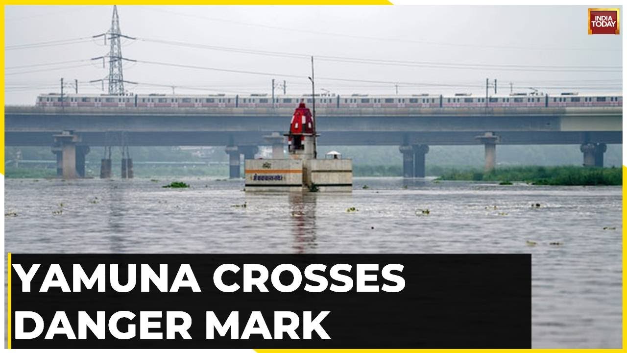 Delhi On High Alert As Yamuna Crosses Danger Mark, Old Bridge Closed For Rail Traffic