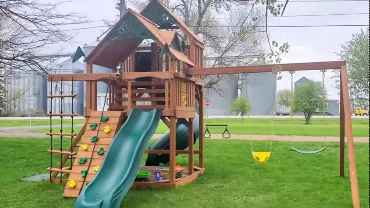 Gorilla Great Sky I Swing Set Assembly Hyerlapse