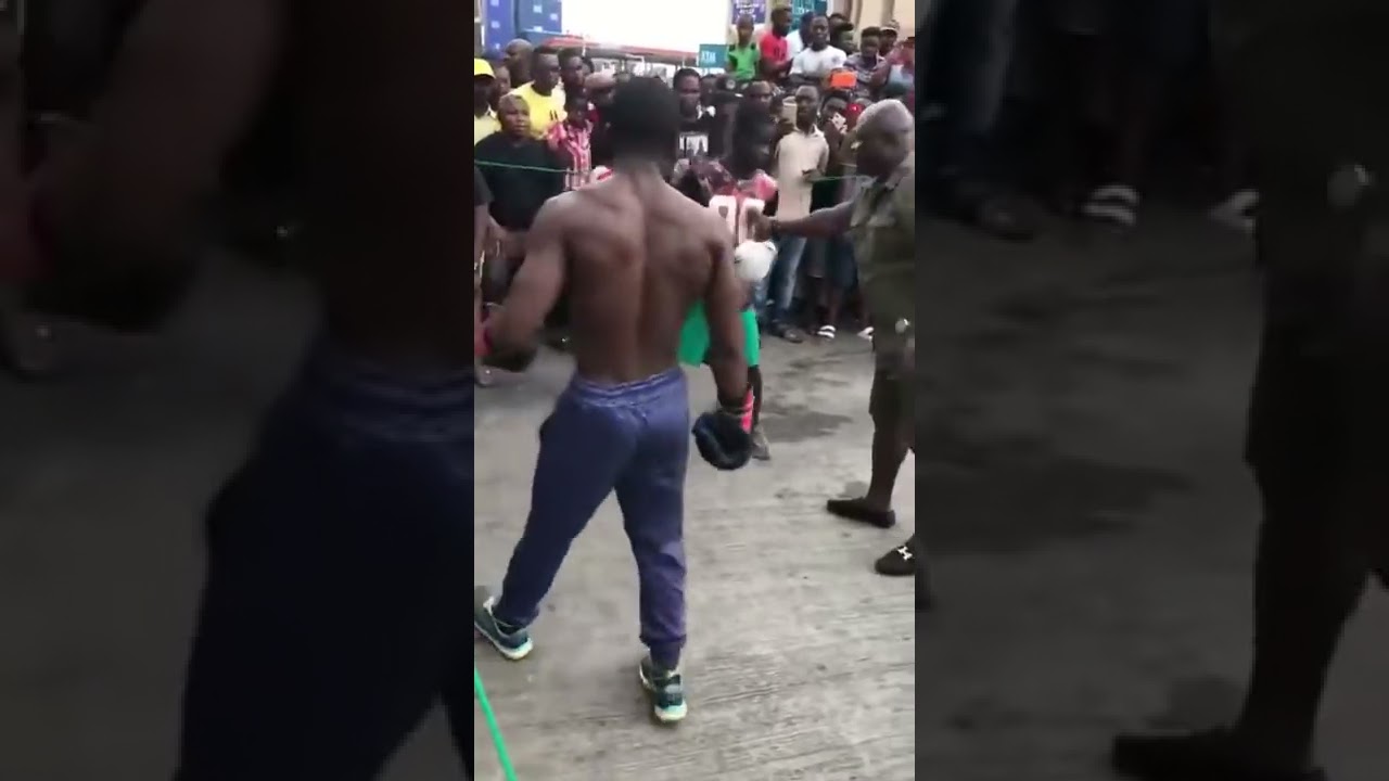Garoto de 14 anos derrota adulto em desafio de boxe na rua, em Gana