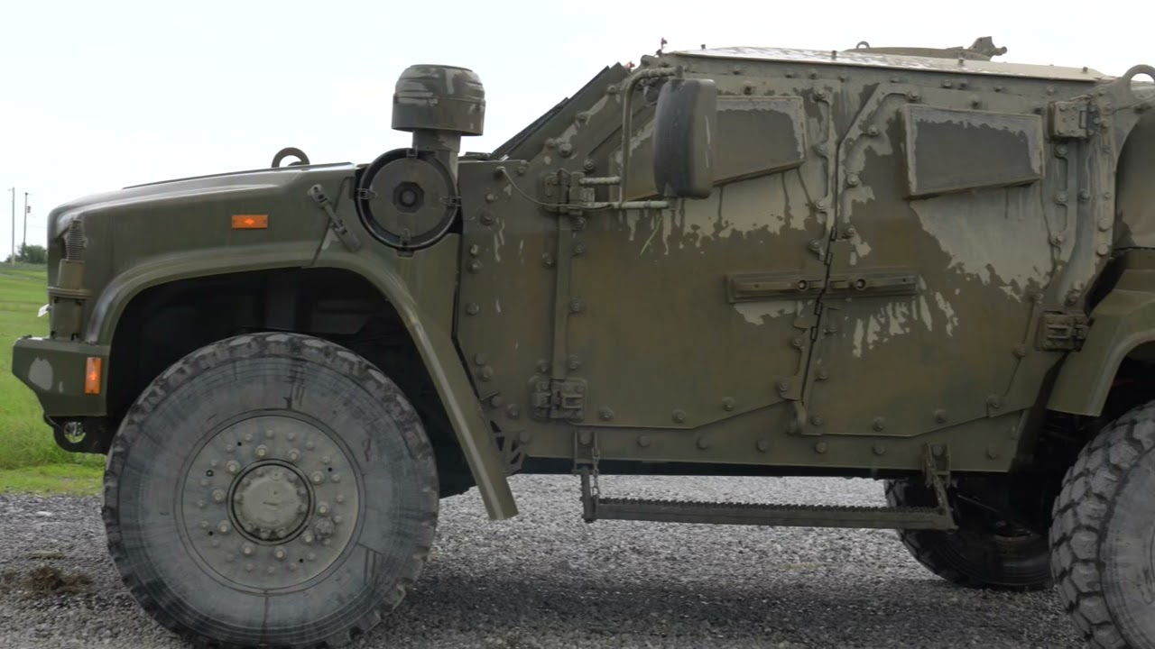 JLTV Walkaround &ndash; Up-Close with the Military-Grade Beast 🇺🇸🔥