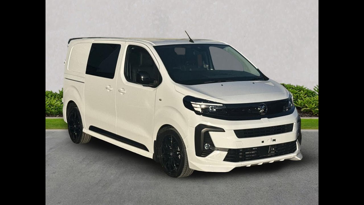 Vauxhall Vivaro L1H1 3100 2.0 180ps Auto GS Double Cab in Kaolin White