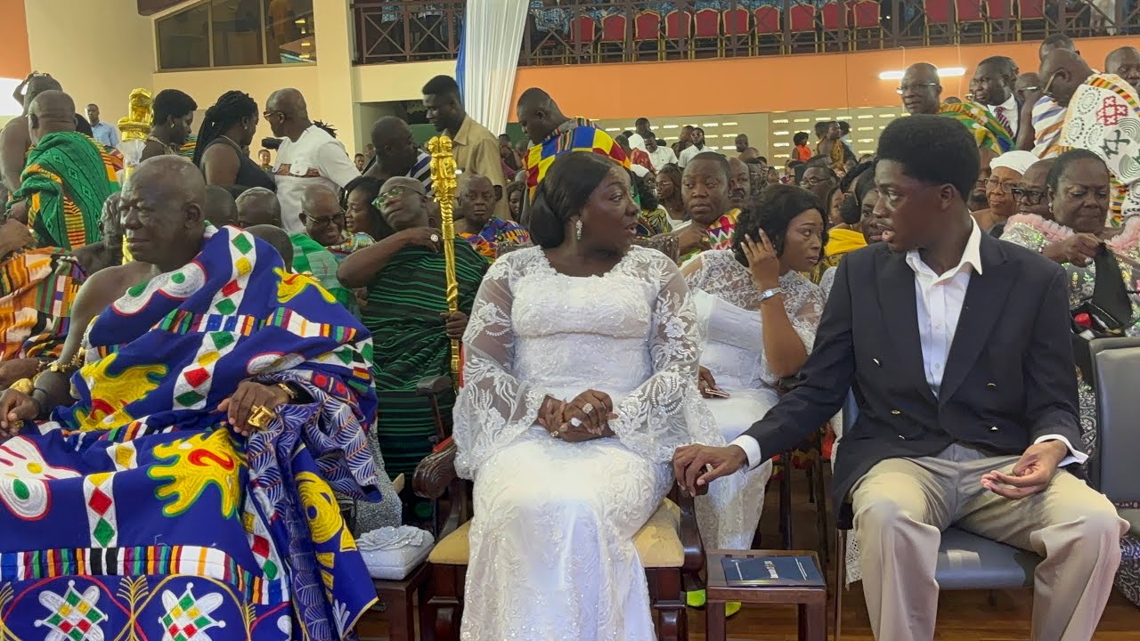 Otumfour & wife ladyJulia storms their daughter’s Graduation ceremony at SOS school, Tema