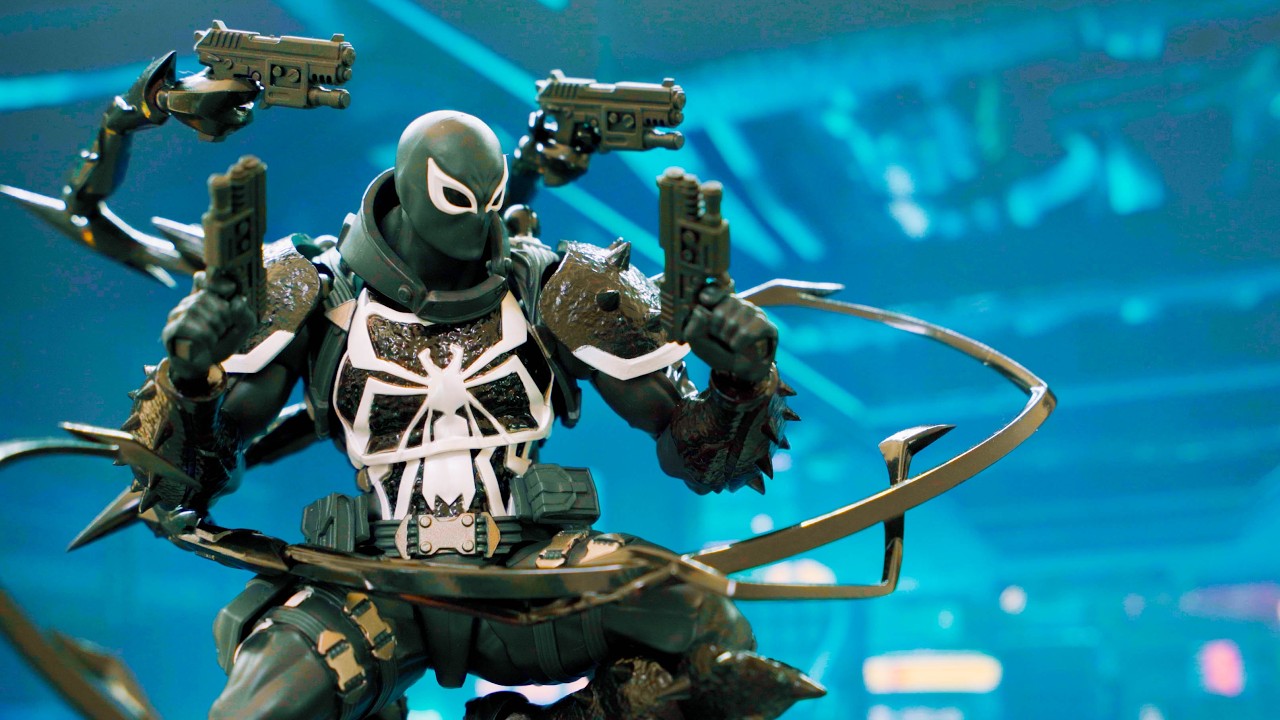 Faith restored!! Revoltech Agent Venom (Amazing Yamaguchi) - Action Figure Review