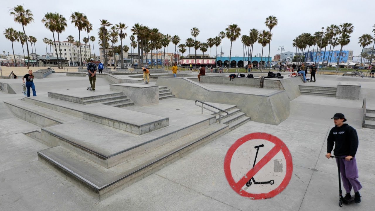 Катание на скутерах в скейтпарке Venice Beach!