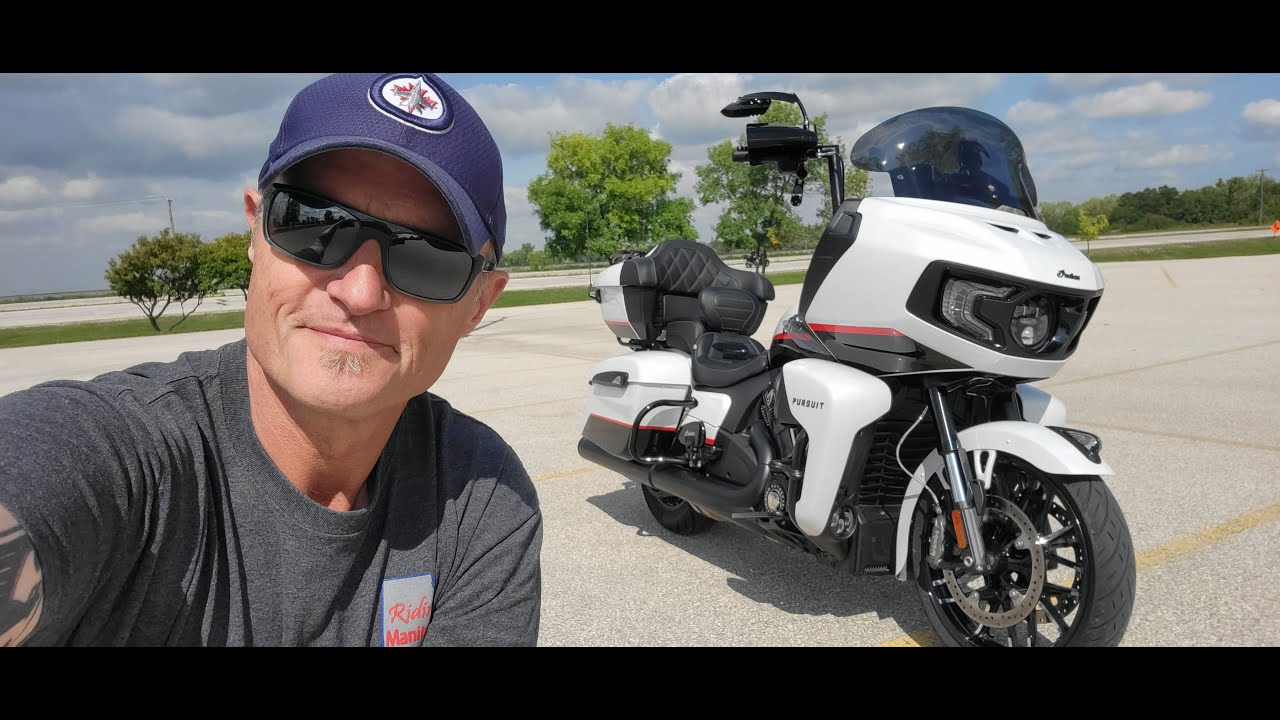 2023 Indian Pursuit Dark Horse. Is this the King of the Baggers??
