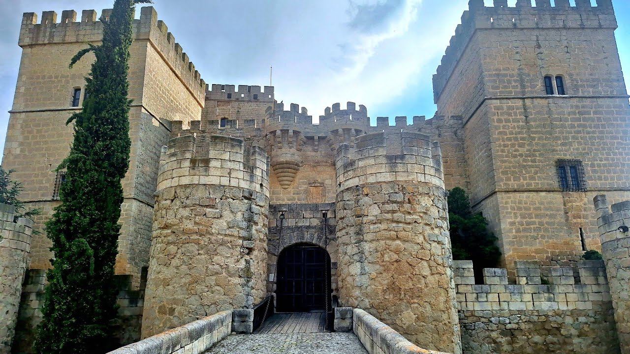 Ampudia, pueblo típicamente castellano, uno de los más bonitos de Palencia y Tierra de Campos.