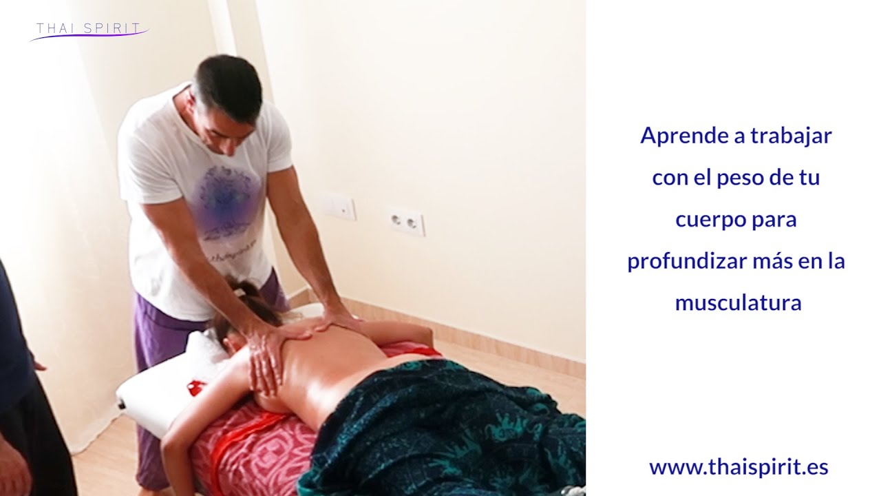 Cómo hacer un masaje de espalda correctamente - Masaje Thai con Bambú en la espalda